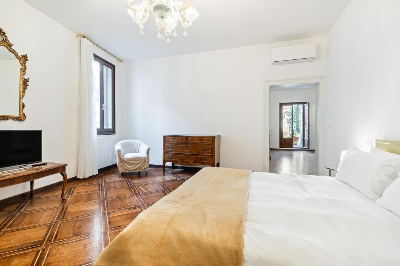 Del Remer Apartment - 5Mins From San Marco Sq Venedig Exteriör bild